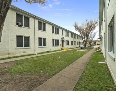 5027 Live Oak St - Photo Thumbnail 3