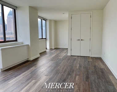 520 West 43rd Street - Photo Thumbnail 0