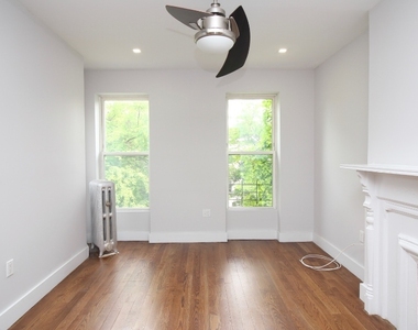 135 Decatur St - Unit: 2R - Photo Thumbnail 9