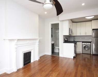 135 Decatur St - Unit: 2R - Photo Thumbnail 7