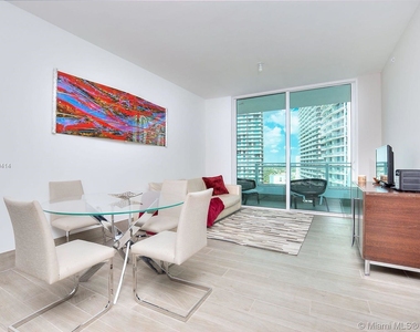 1080 Brickell Ave - Photo Thumbnail 7