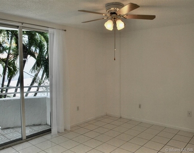 9156 Collins Ave - Photo Thumbnail 13