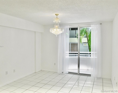 9156 Collins Ave - Photo Thumbnail 23