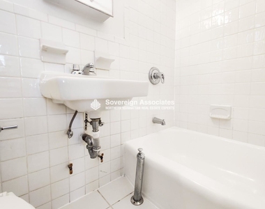 936 West End Avenue - Photo Thumbnail 2