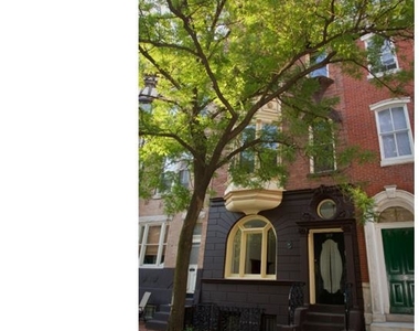 919 Spruce Street - Photo Thumbnail 0