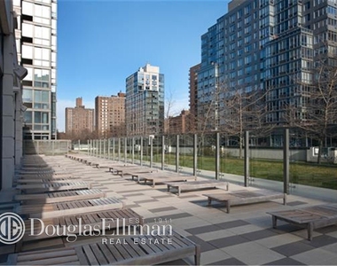 775 Columbus Avenue - Photo Thumbnail 1