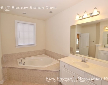 10617 Bristow Station Drive - Photo Thumbnail 14