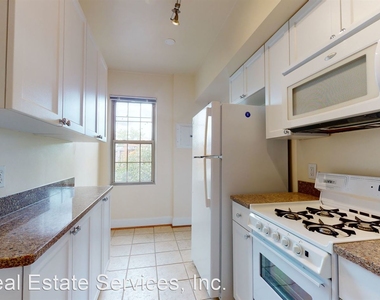 3446 Connecticut Avenue Nw Unit 204 - Photo Thumbnail 4