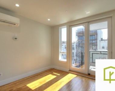 852 Metropolitan Ave - Photo Thumbnail 2