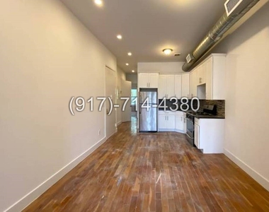 530 Kosciuszko St - Photo Thumbnail 4