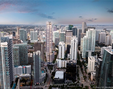 1000 Brickell Plaza - Photo Thumbnail 6