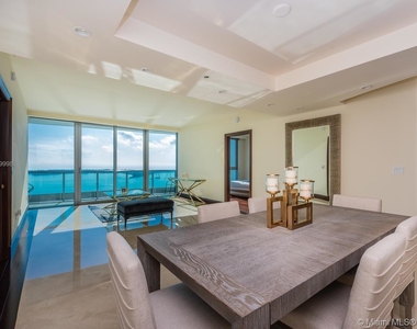 1331 Brickell Bay Dr - Photo Thumbnail 5