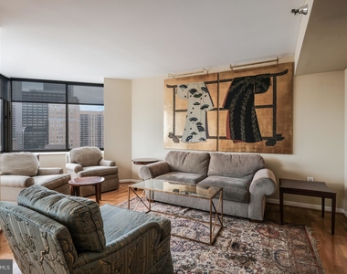 202 W Rittenhouse Square - Photo Thumbnail 9