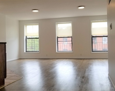 289 Flatbush Avenue - Photo Thumbnail 2