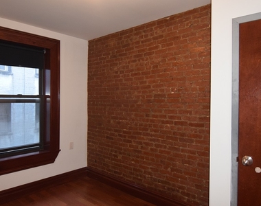 1392 Madison Avenue - Photo Thumbnail 7