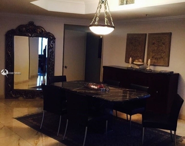 848 Brickell Key Dr - Photo Thumbnail 22