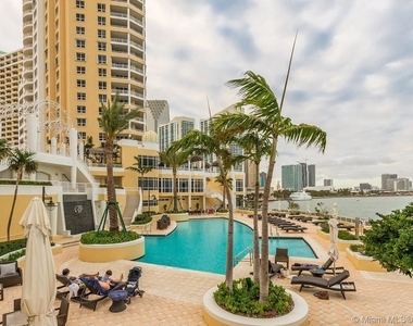 848 Brickell Key Dr - Photo Thumbnail 4