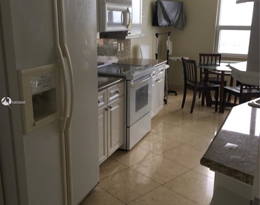 848 Brickell Key Dr - Photo Thumbnail 19