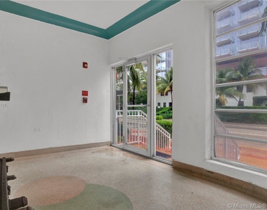 9064 Collins Ave - Photo Thumbnail 14