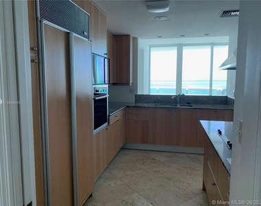 1643 Brickell Ave - Photo Thumbnail 9