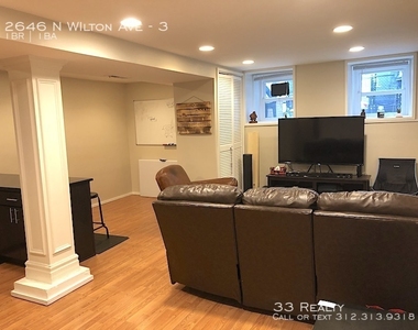 2646 N Wilton Ave - Photo Thumbnail 3