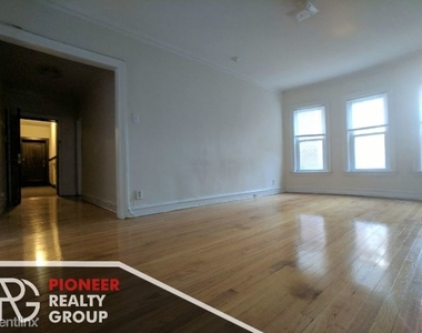 5212 N Damen Ave 1 - Photo Thumbnail 1