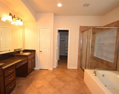 4211 Middleoak Grove Lane - Photo Thumbnail 20