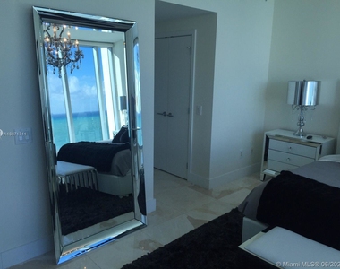 6899 Collins Ave - Photo Thumbnail 14