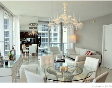 495 Brickell Ave - Photo Thumbnail 6