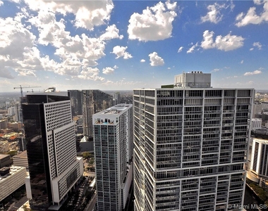 495 Brickell Ave - Photo Thumbnail 18