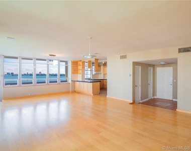 2121 N Bayshore Dr - Photo Thumbnail 1