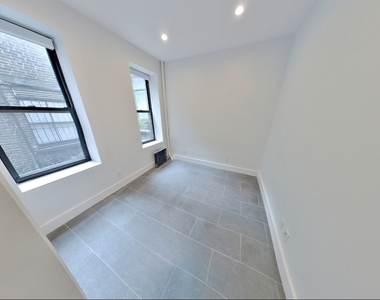 615 1/2 Hudson Street - Photo Thumbnail 4