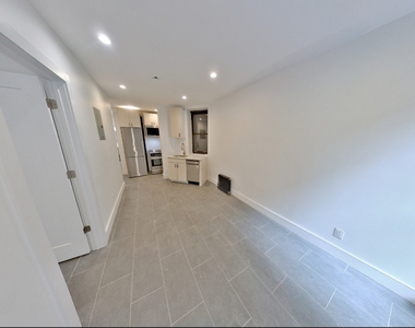 615 1/2 Hudson Street - Photo Thumbnail 1