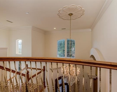 3200 Gleneagles Court - Photo Thumbnail 20