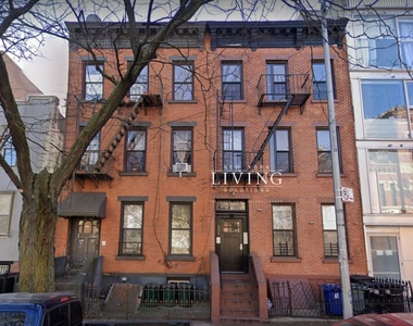 806 Dean Street - Photo Thumbnail 11