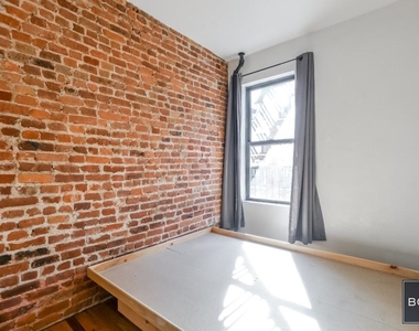 116 Mott Street - Photo Thumbnail 3