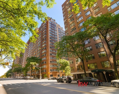 50 East End Avenue - Photo Thumbnail 11