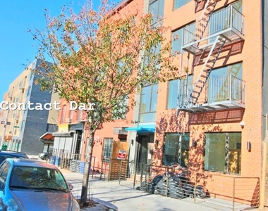 85 Montrose Avenue - Photo Thumbnail 9