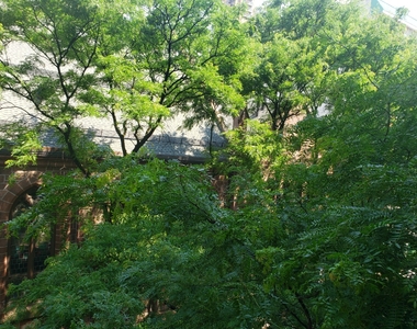 No fee & Free rent + Great price in Brooklyn heights, elevator, laundry room and super on site - Photo Thumbnail 5