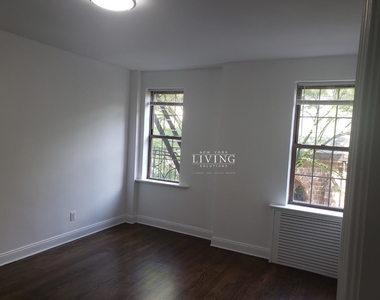 No fee & Free rent + Great price in Brooklyn heights, elevator, laundry room and super on site - Photo Thumbnail 0