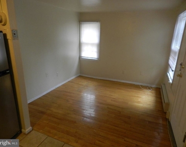 929 Spruce Street - Photo Thumbnail 27