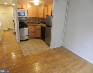 929 Spruce Street - Photo Thumbnail 14