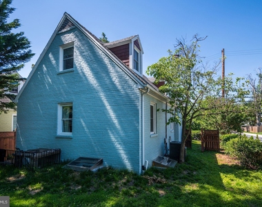 4700 Rosedale Avenue - Photo Thumbnail 15