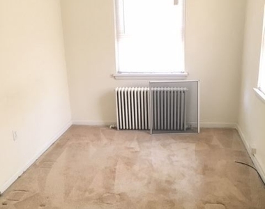 704 Fairmount Ave Apt B - Photo Thumbnail 7