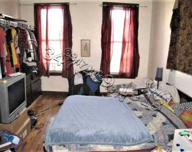 293 Jefferson Street - Photo Thumbnail 7