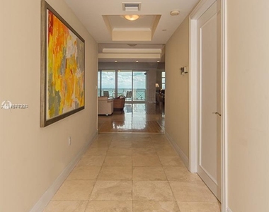 455 Grand Bay Dr - Photo Thumbnail 23