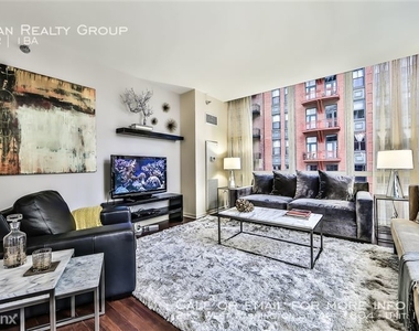 215 West Washington St. Apt 1804 - Photo Thumbnail 12