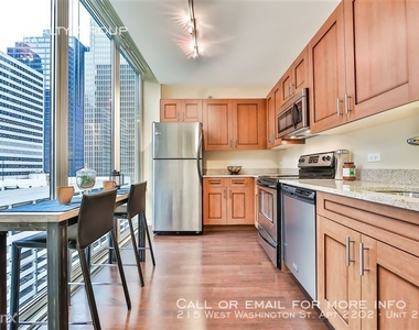 215 West Washington St. Apt 2202 - Photo Thumbnail 21