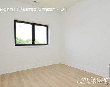 2513 North Halsted Street - Photo Thumbnail 9