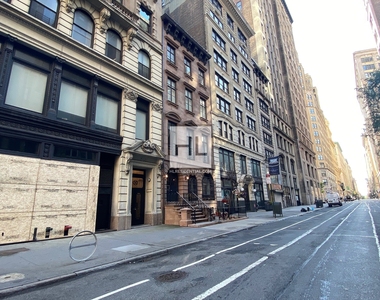 East 21st Street - Photo Thumbnail 11